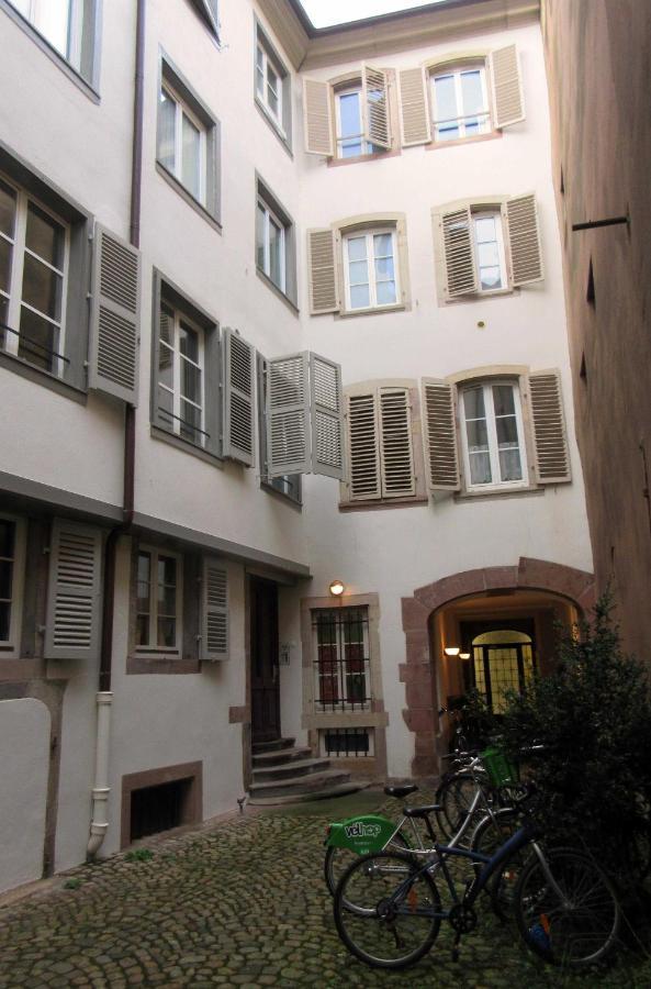 Appartement Typique Et Cosy A Deux Pas De La Cathedrale Strazburg Dış mekan fotoğraf